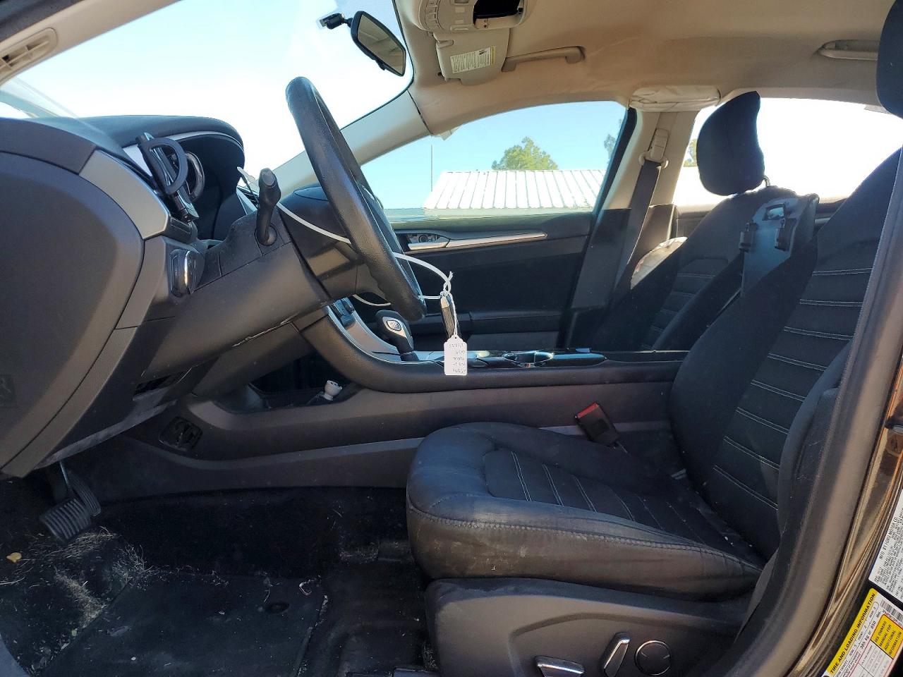 2015 FORD FUSION SE photo 7