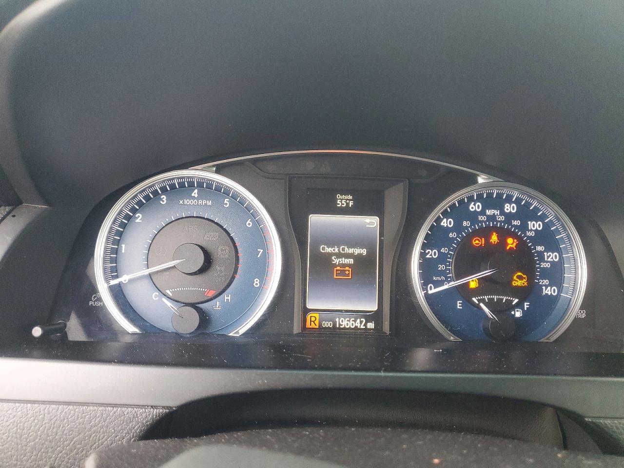 2016 TOYOTA CAMRY LE photo 9