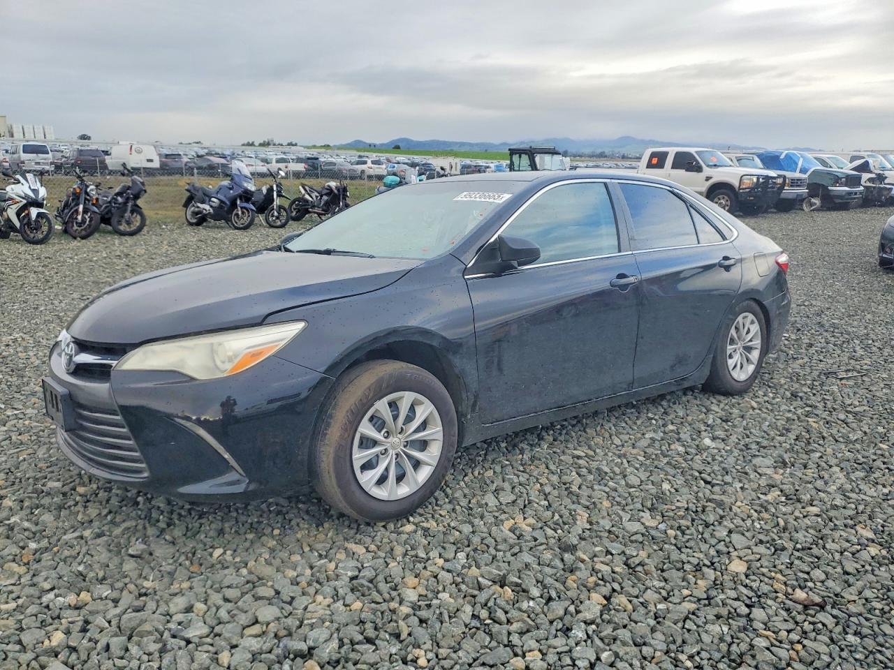 2016 TOYOTA CAMRY