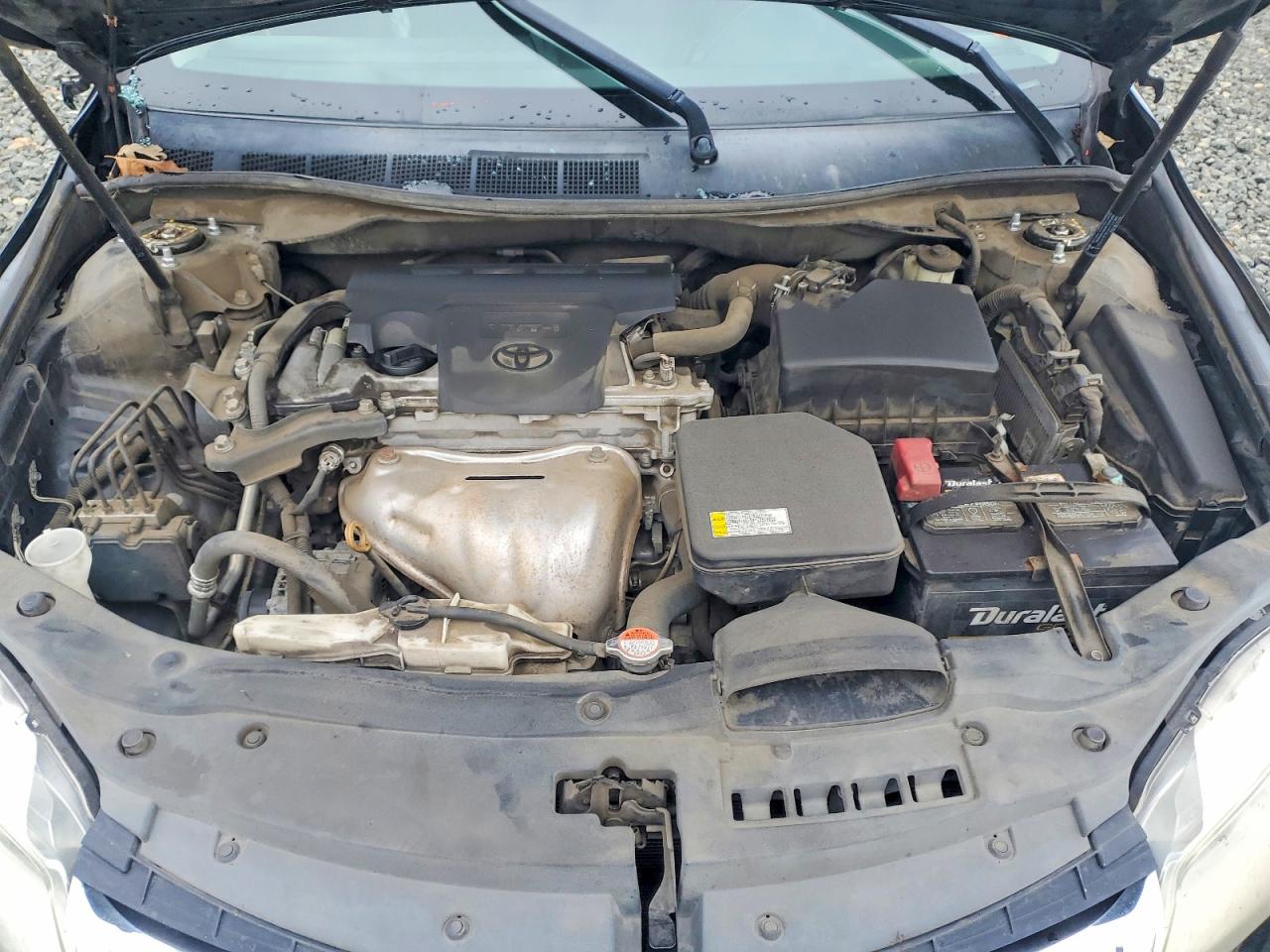 2016 TOYOTA CAMRY LE photo 11