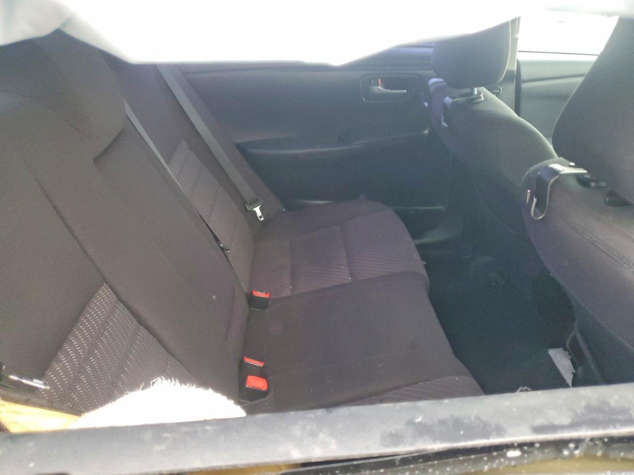 2016 TOYOTA CAMRY LE photo 10