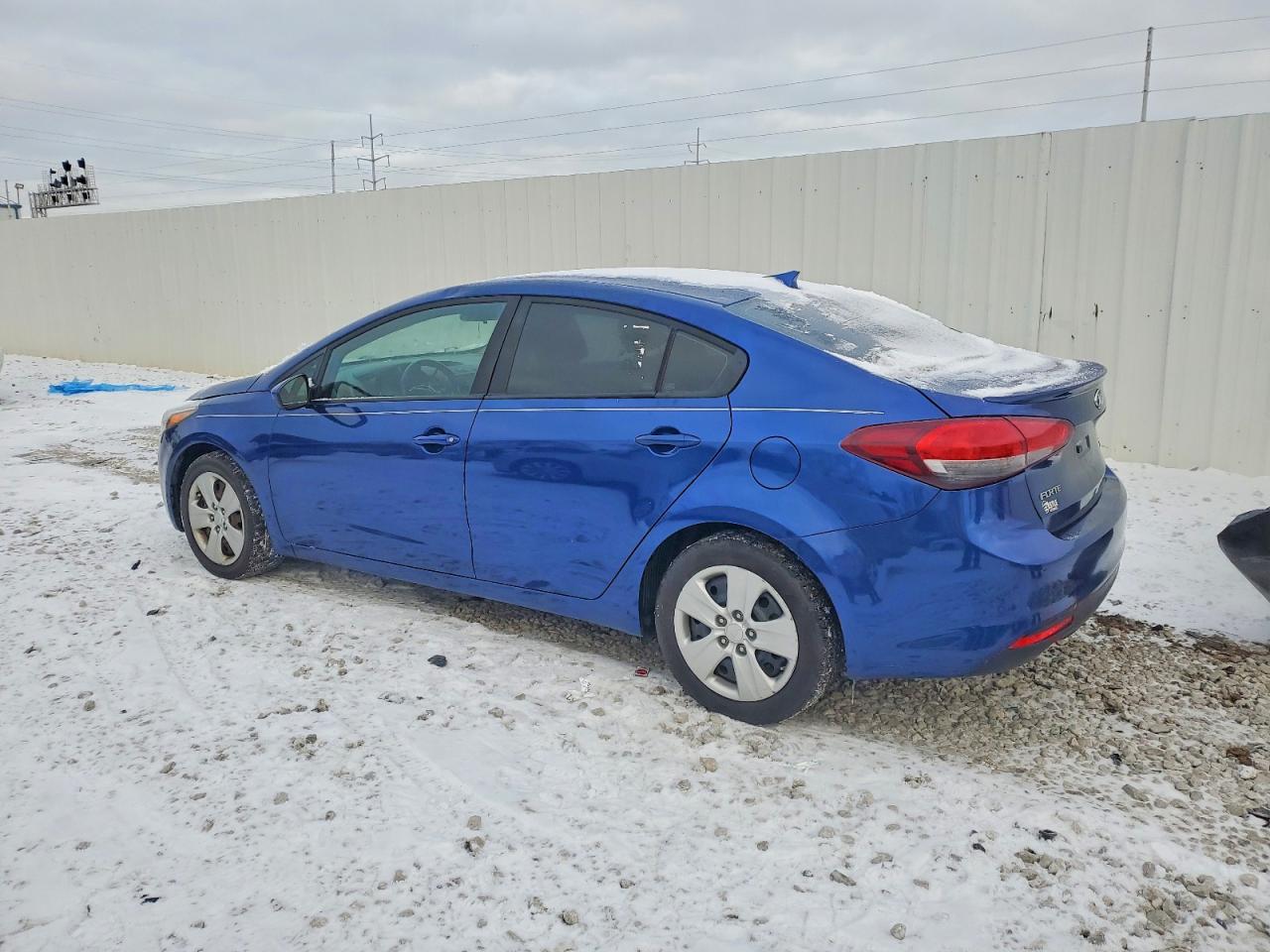 2018 KIA FORTE LX photo 2