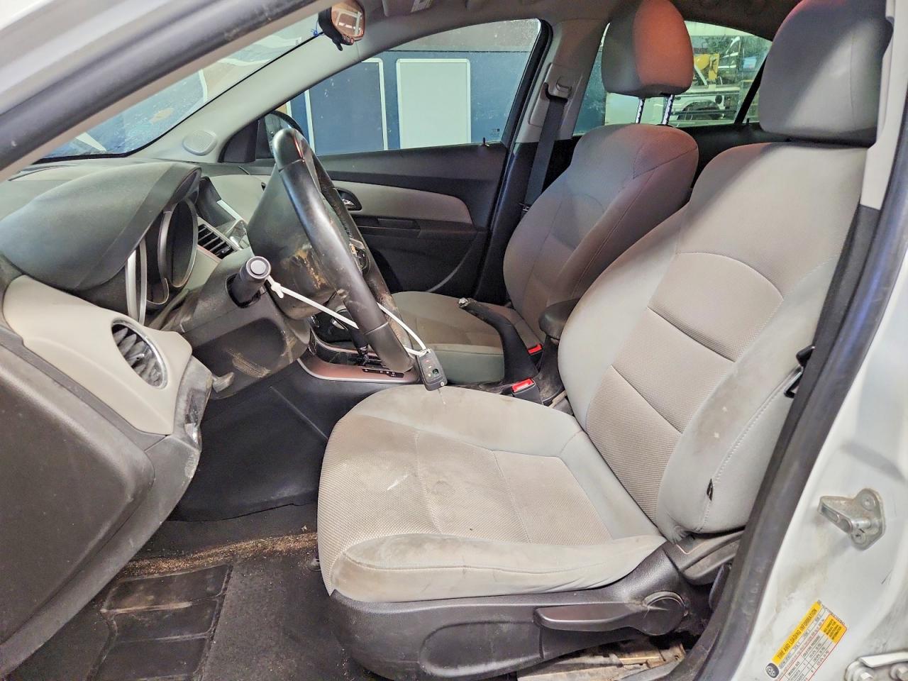 2014 CHEVROLET CRUZE LT photo 7