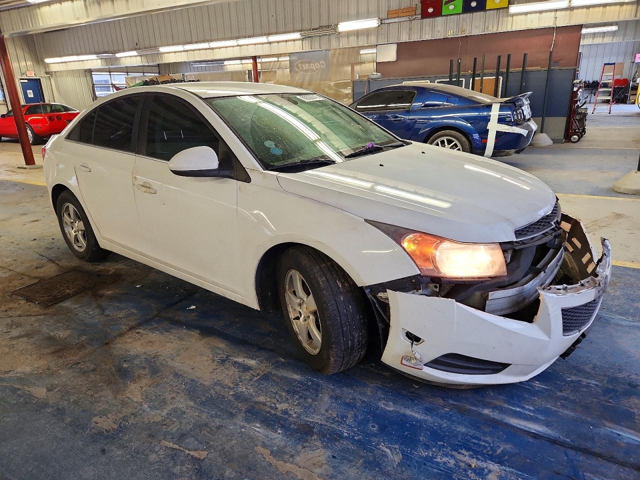 2014 CHEVROLET CRUZE LT photo 4