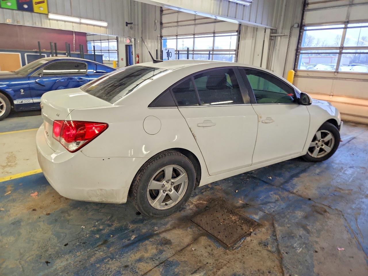 2014 CHEVROLET CRUZE LT photo 3