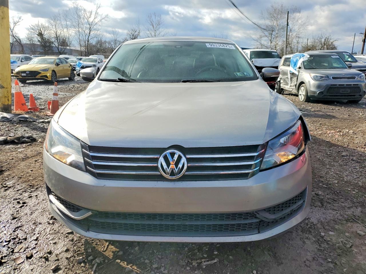 2014 VOLKSWAGEN PASSAT SE photo 5