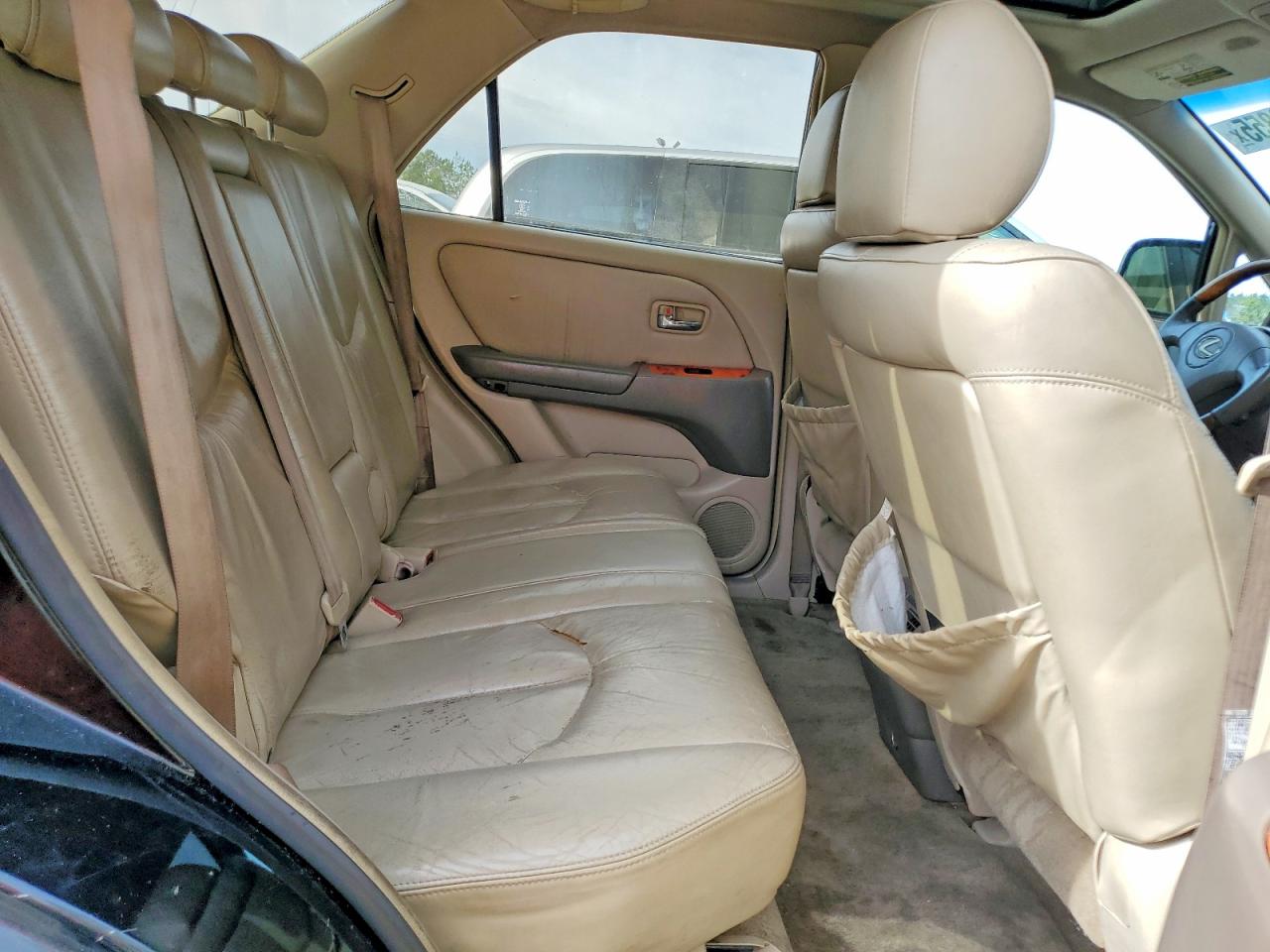 2002 LEXUS RX 300 photo 11