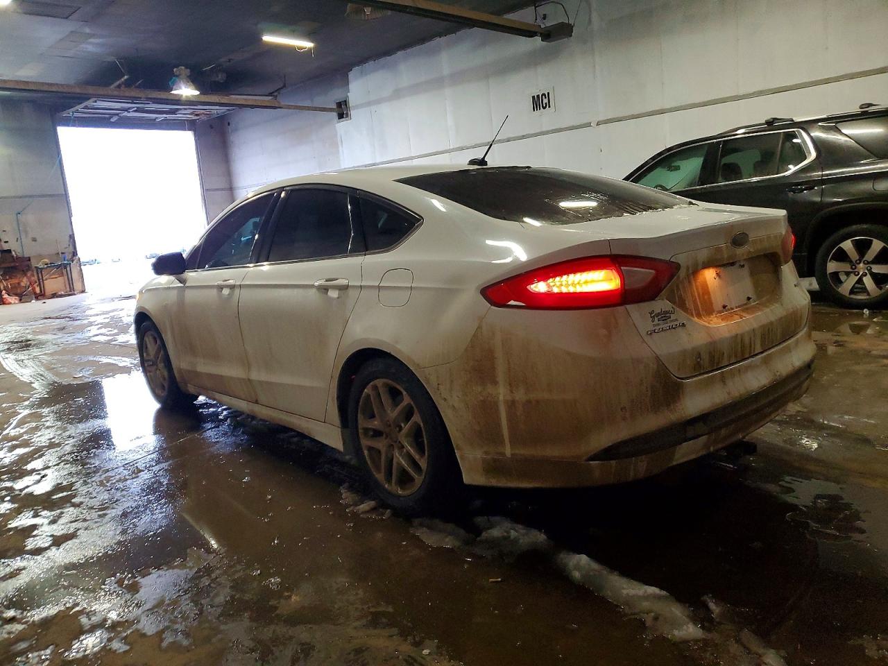 2015 FORD FUSION SE photo 2