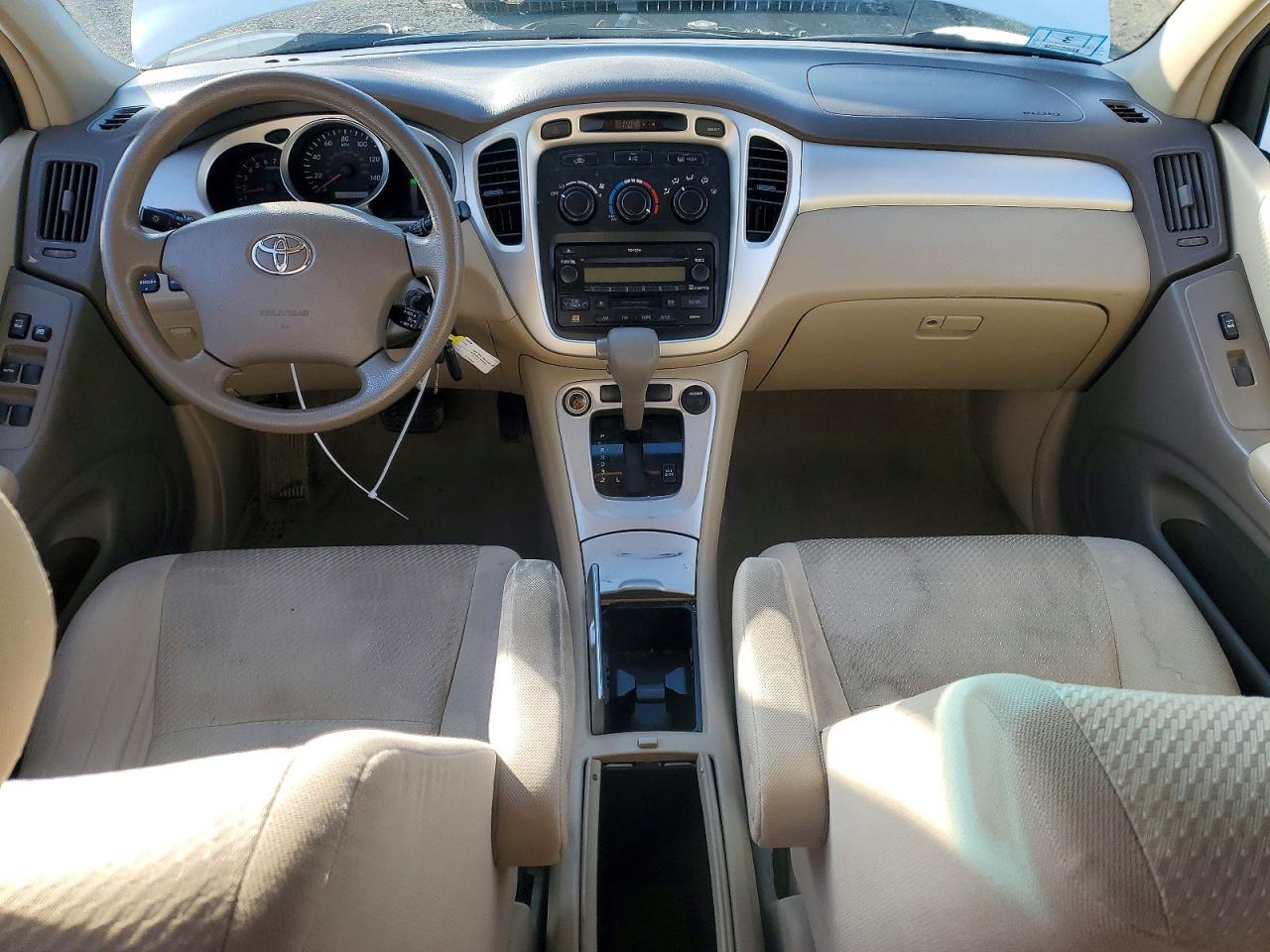 2006 TOYOTA HIGHLANDER BASE photo 8