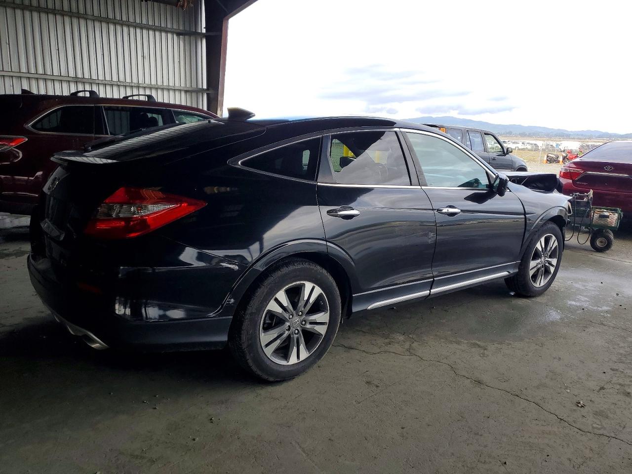 2013 HONDA CROSSTOUR EXL photo 3