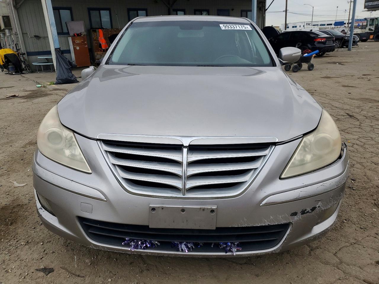 2011 HYUNDAI GENESIS 3.8L photo 5