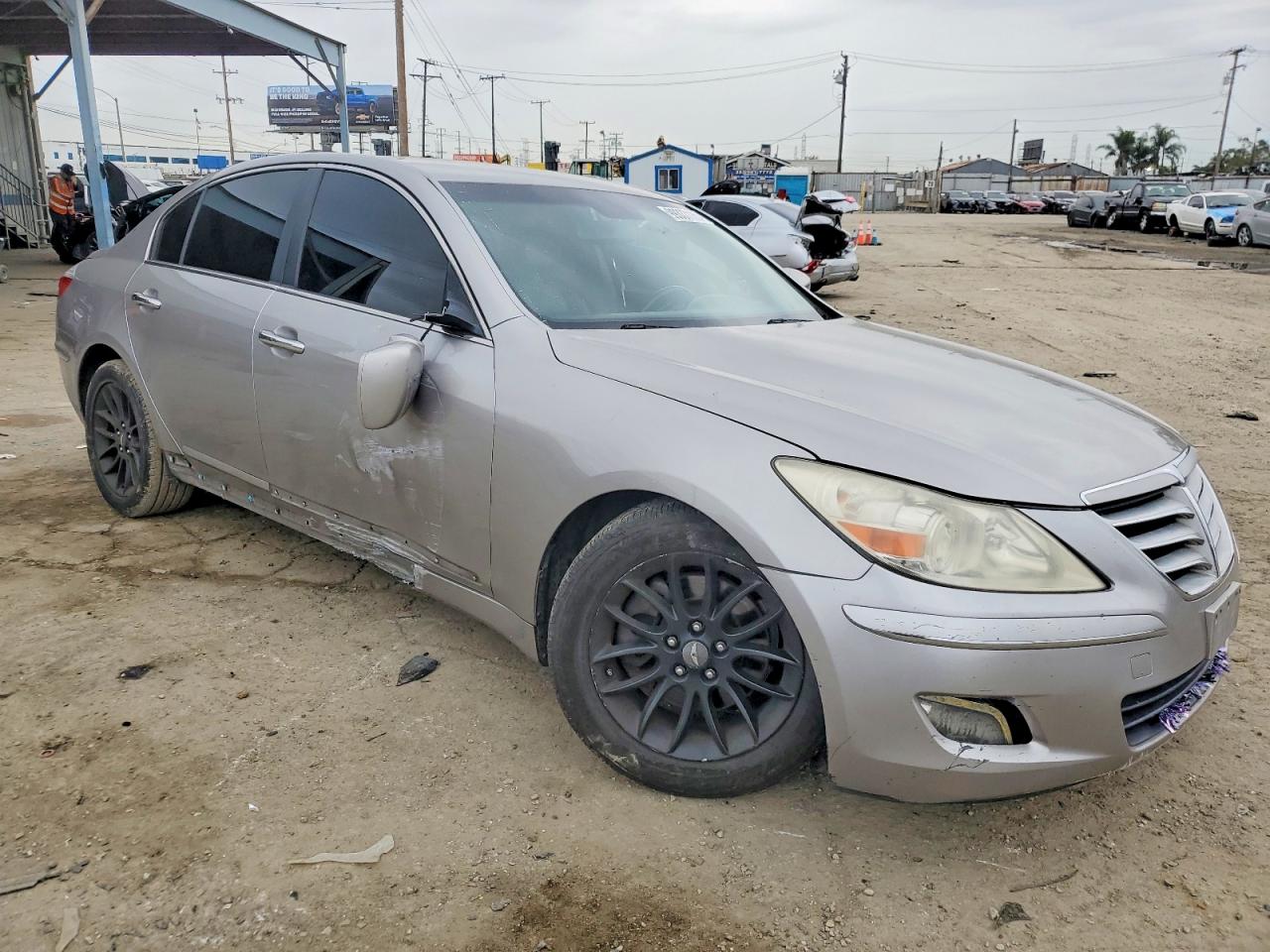 2011 HYUNDAI GENESIS 3.8L photo 4