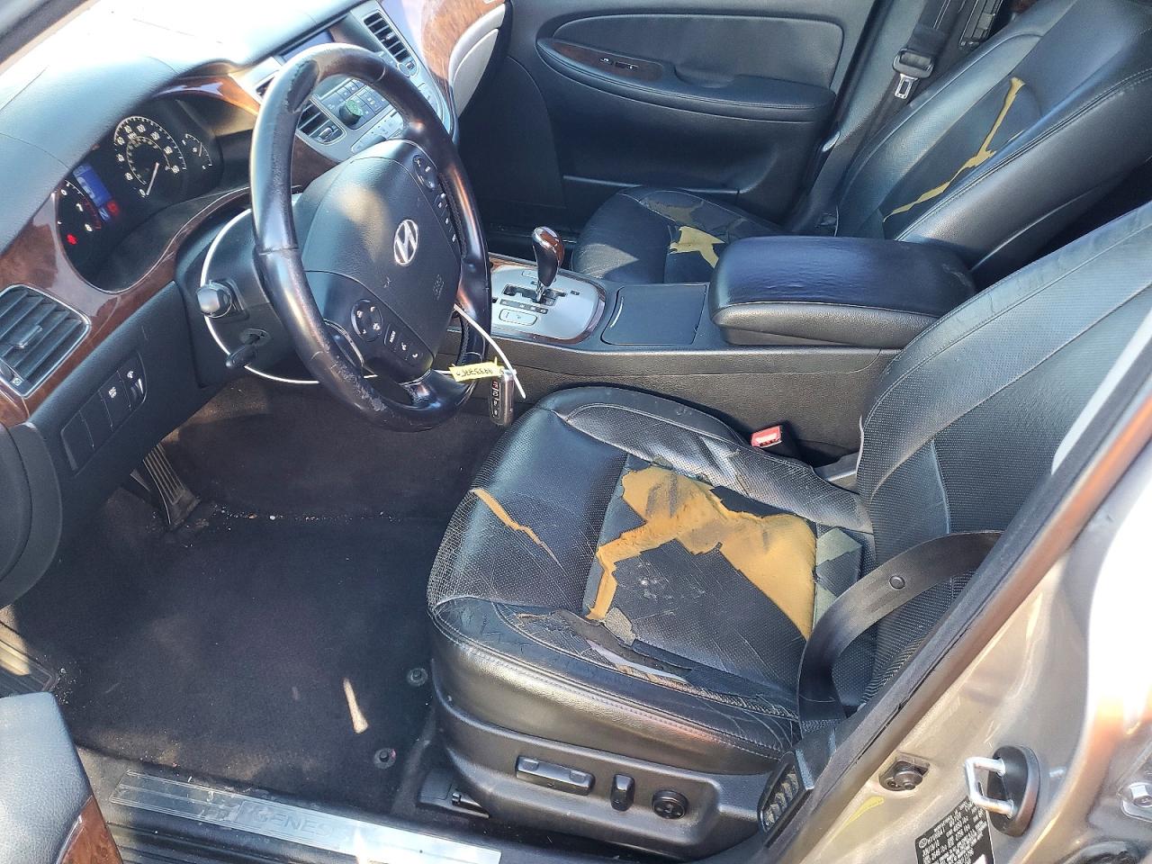 2011 HYUNDAI GENESIS 3.8L photo 7
