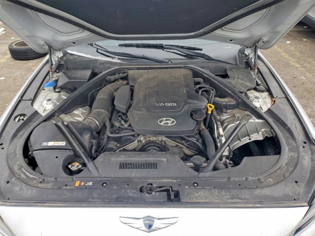 2015 HYUNDAI GENESIS 3.8L photo 11