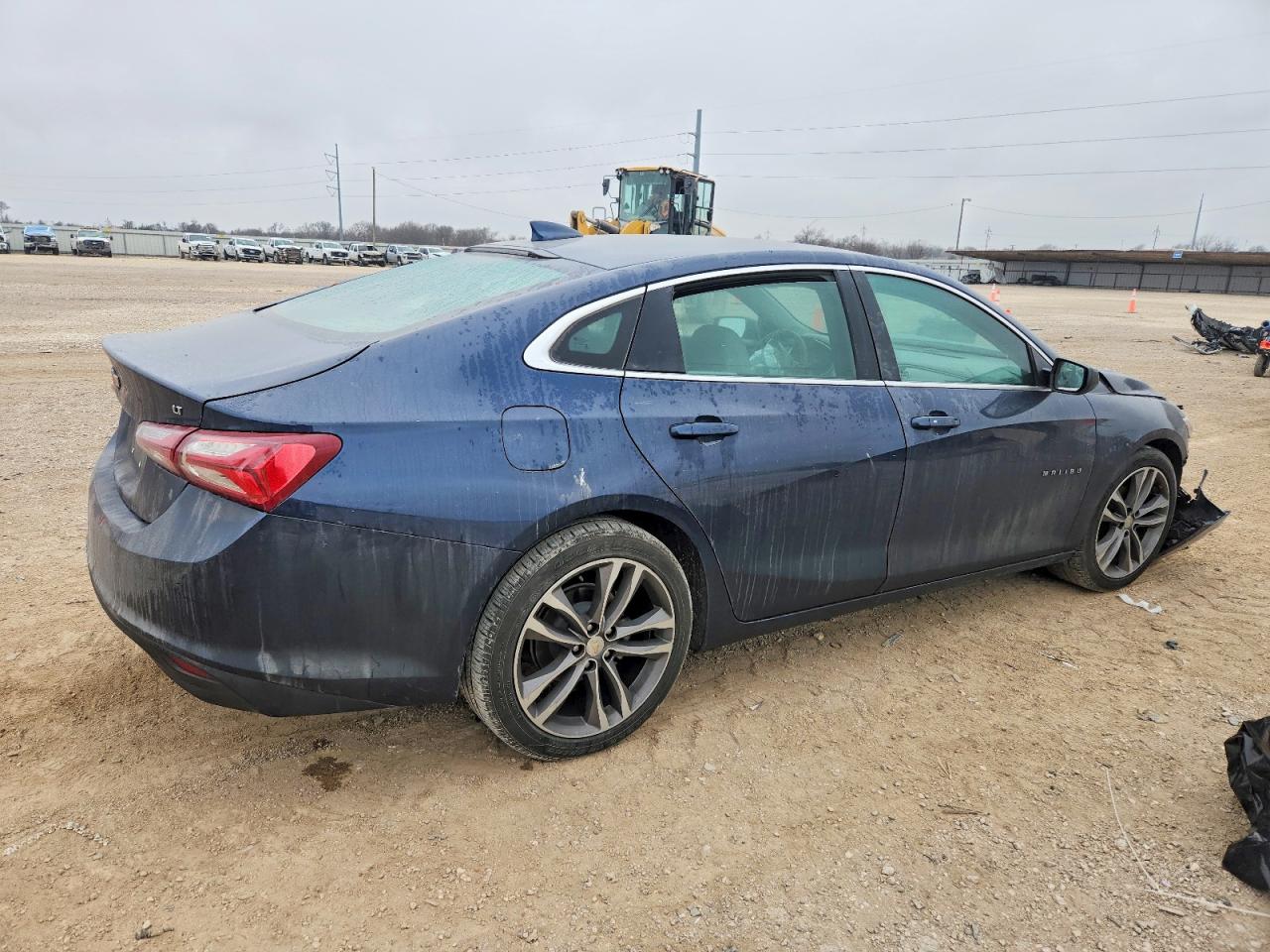 2022 CHEVROLET MALIBU LT photo 3