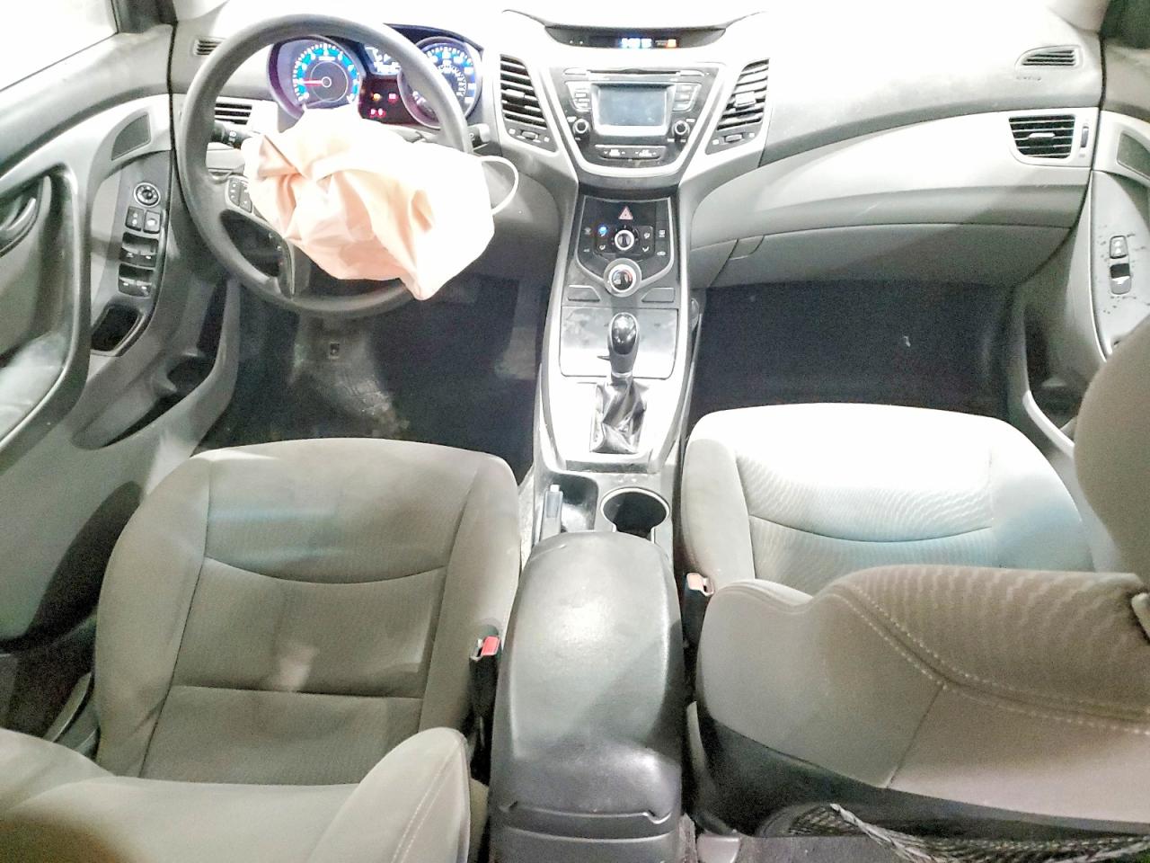 2015 HYUNDAI ELANTRA SE photo 8