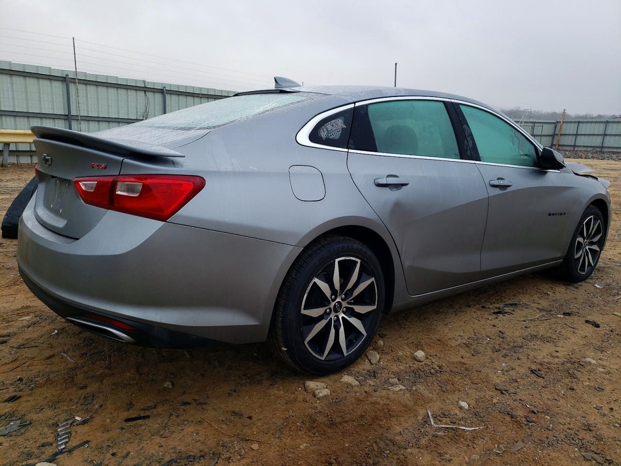 2023 CHEVROLET MALIBU RS photo 3