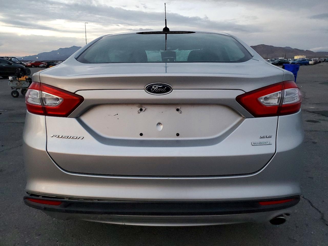 2013 FORD FUSION SE photo 6