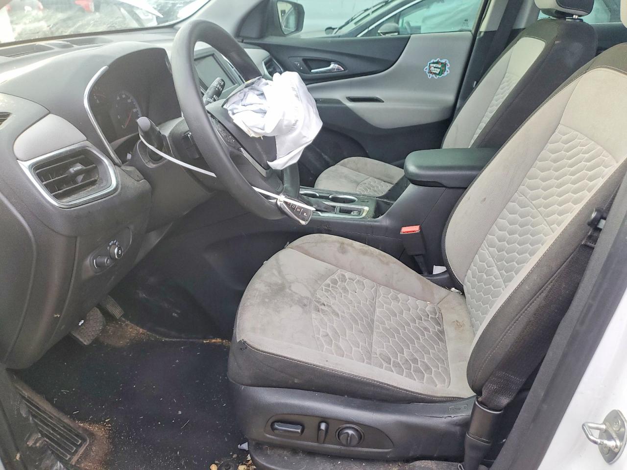 2021 CHEVROLET EQUINOX photo 7