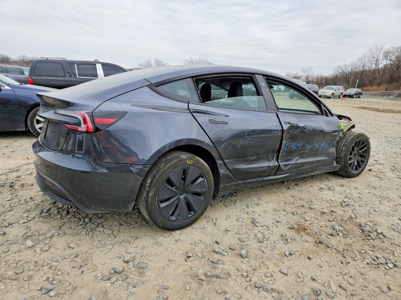 2024 TESLA MODEL 3 photo 3