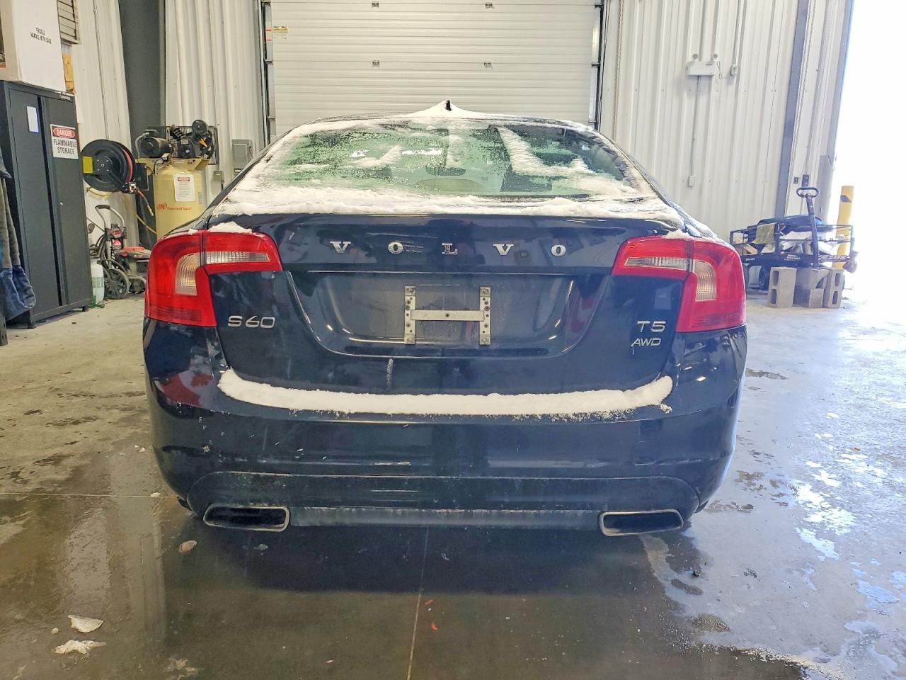 2015 VOLVO S60 PREMIER photo 6