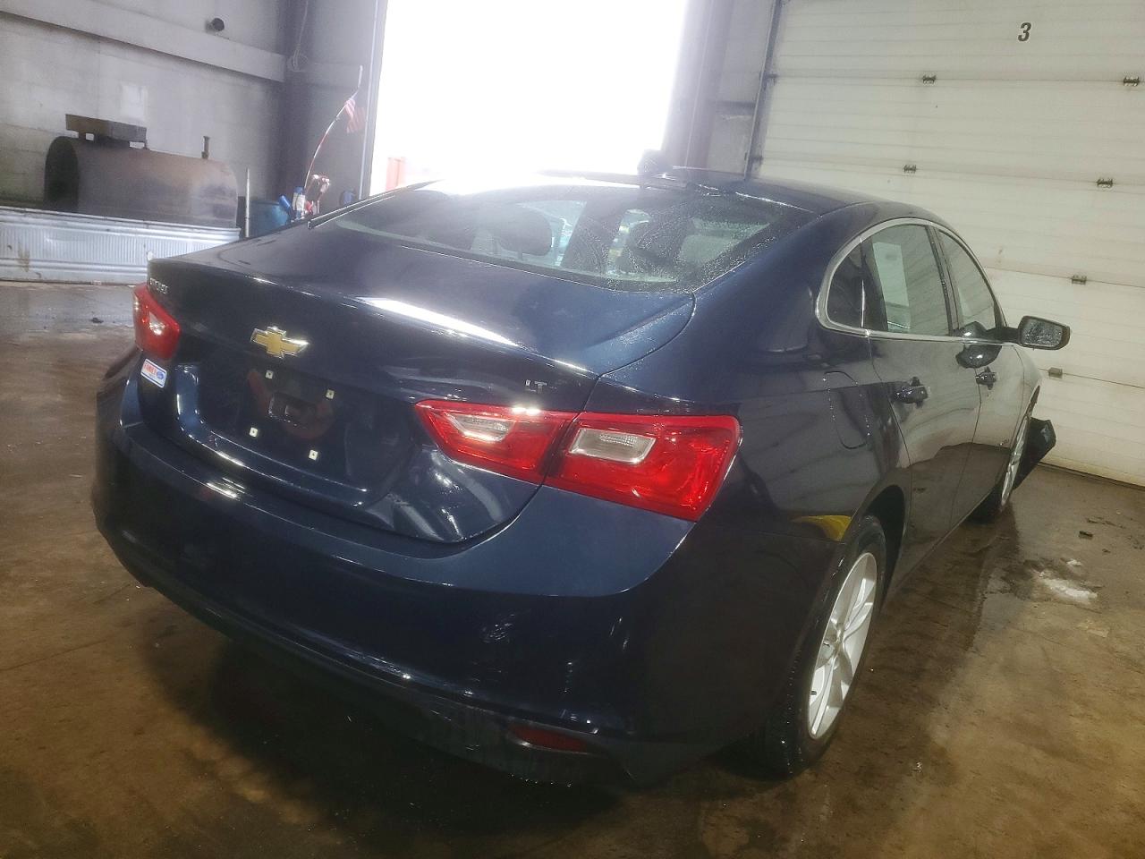 2016 CHEVROLET MALIBU LT photo 3