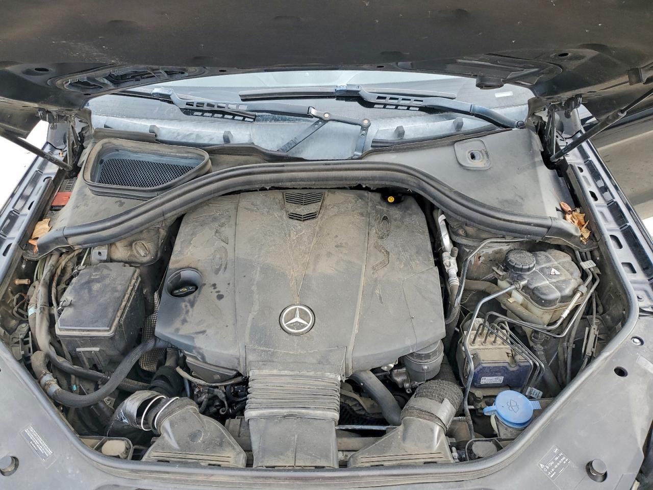 2015 MERCEDES-BENZ GL 350 BLUETEC photo 23