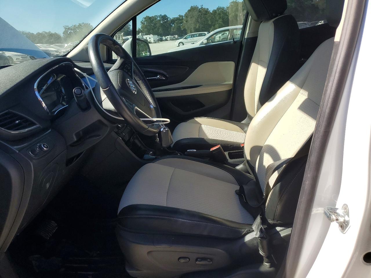 2020 BUICK ENCORE PREFERRED photo 7