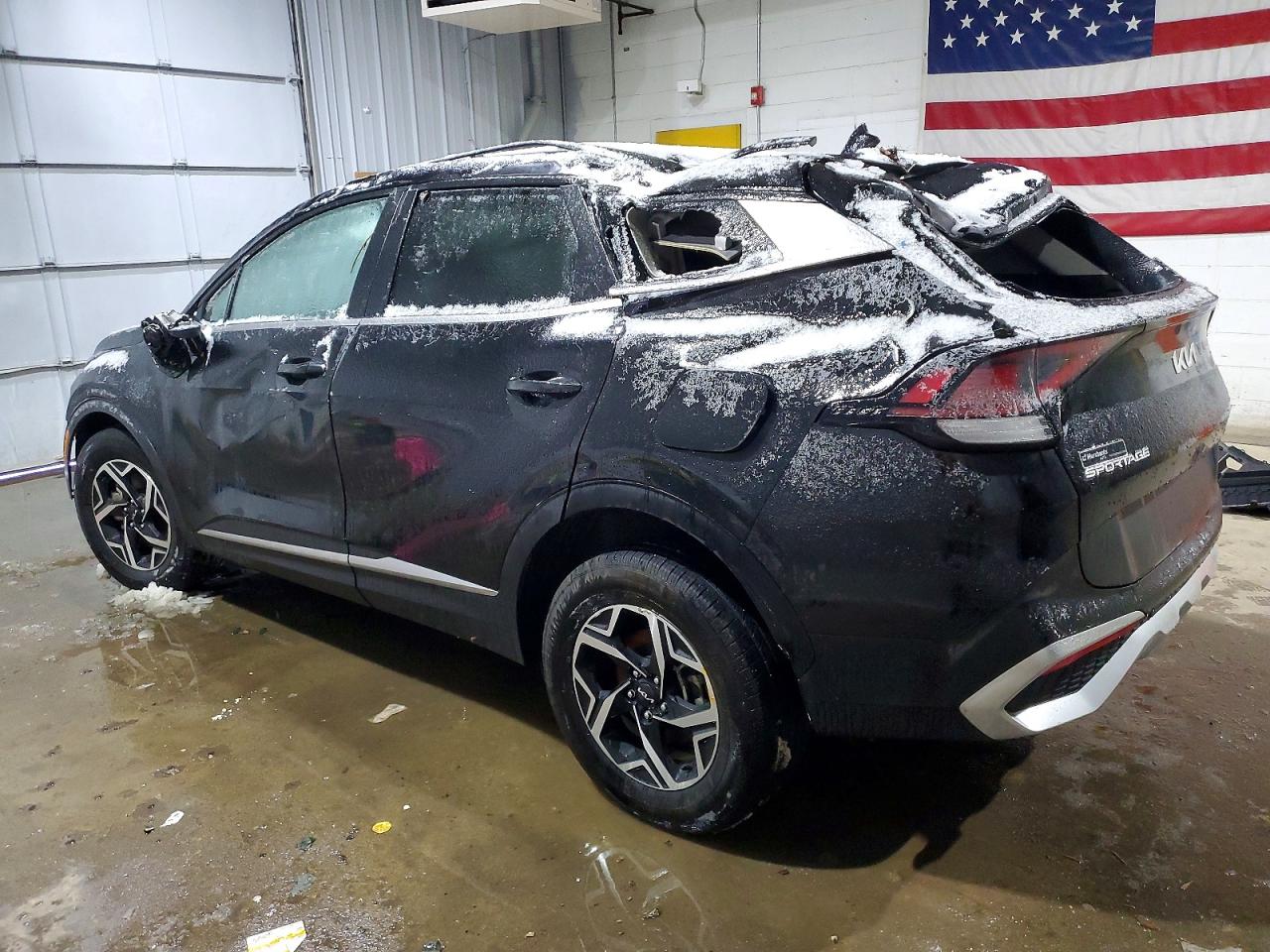 2023 KIA SPORTAGE LX photo 2