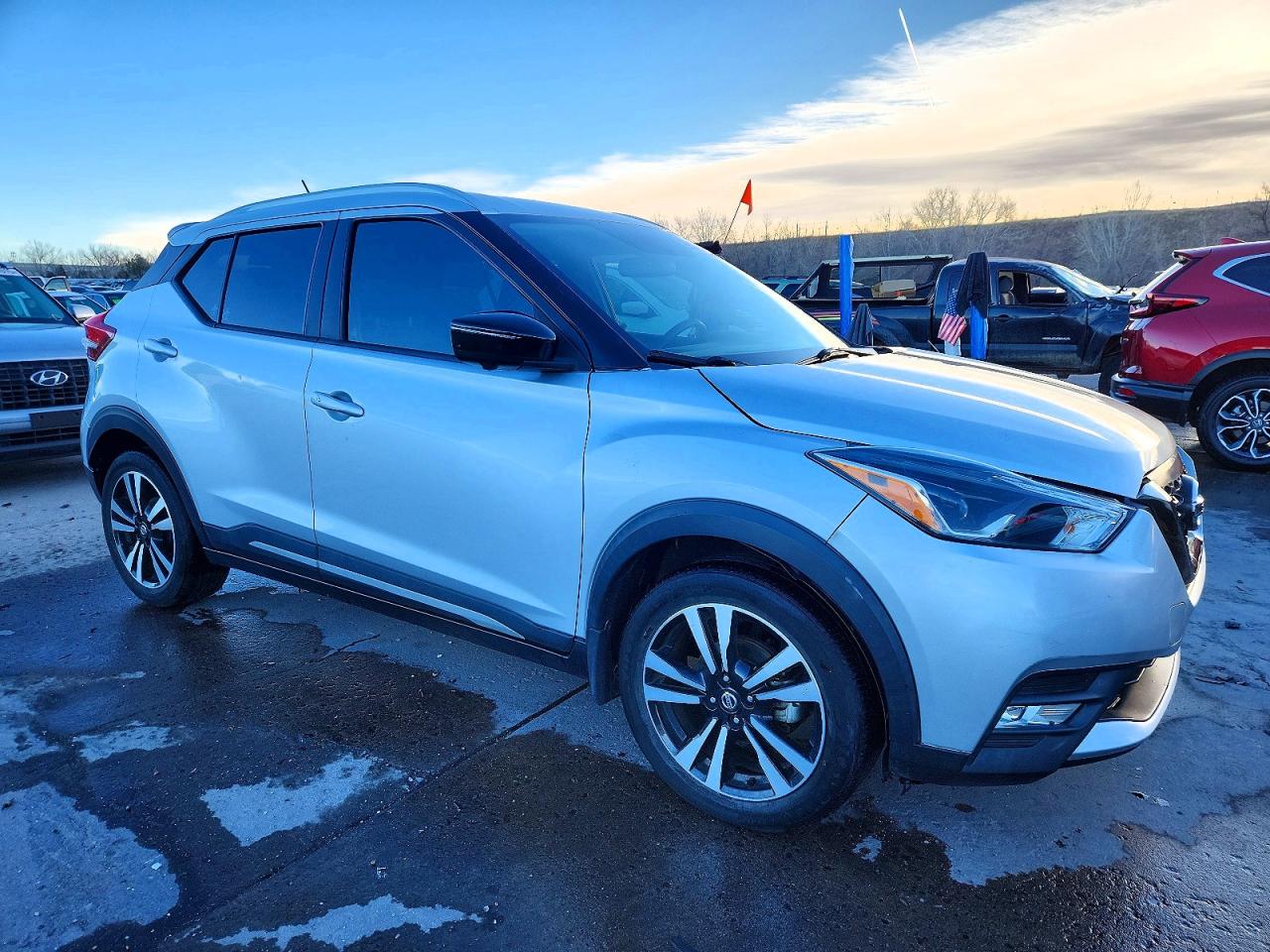 2019 NISSAN KICKS SR photo 7