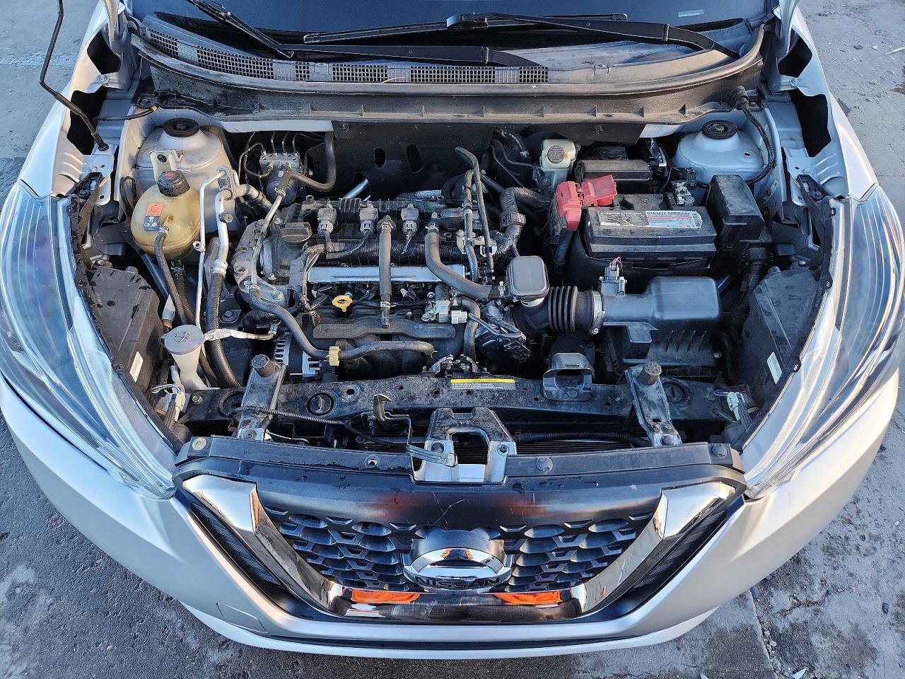 2019 NISSAN KICKS SR photo 23