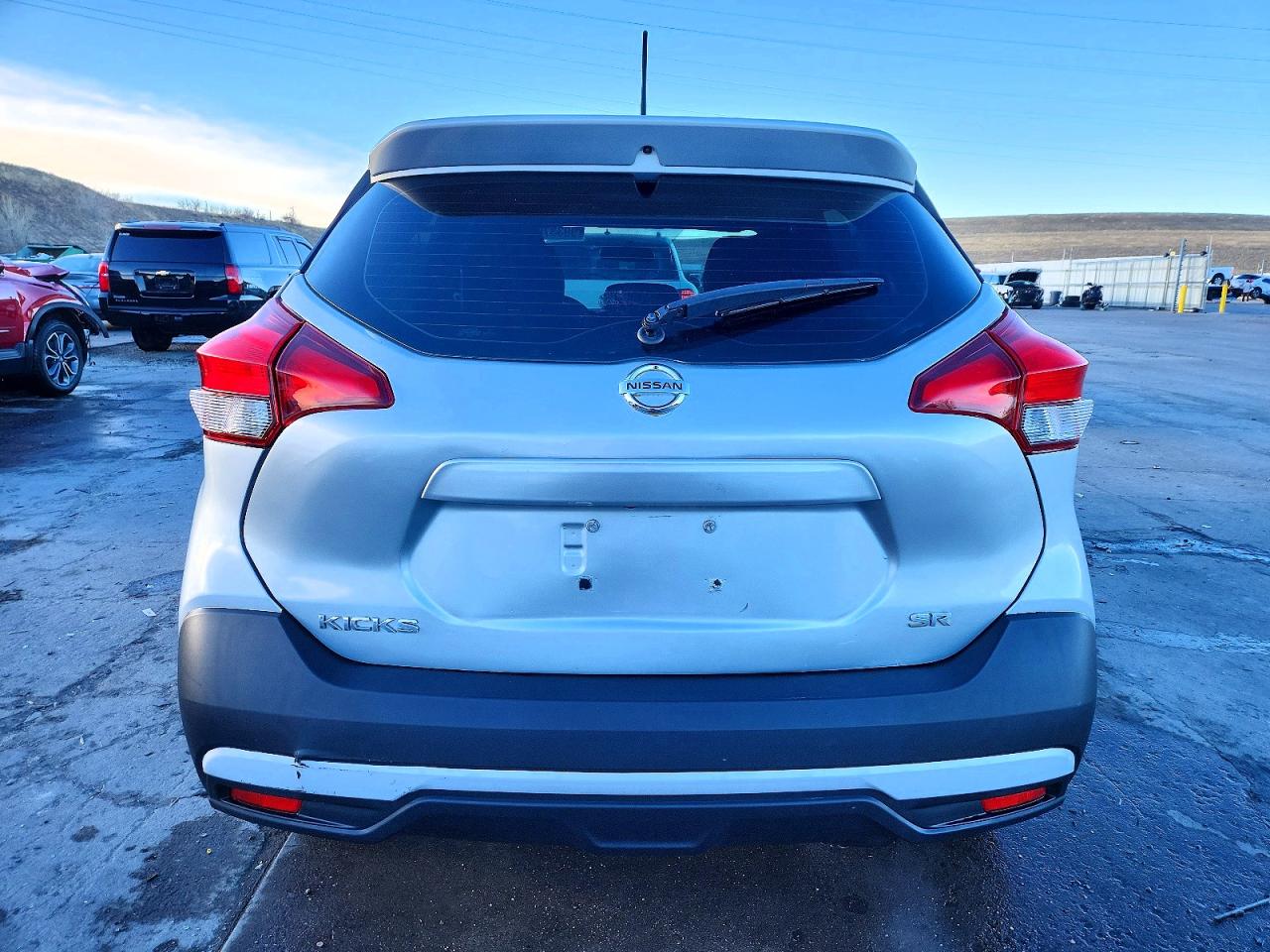 2019 NISSAN KICKS SR photo 11