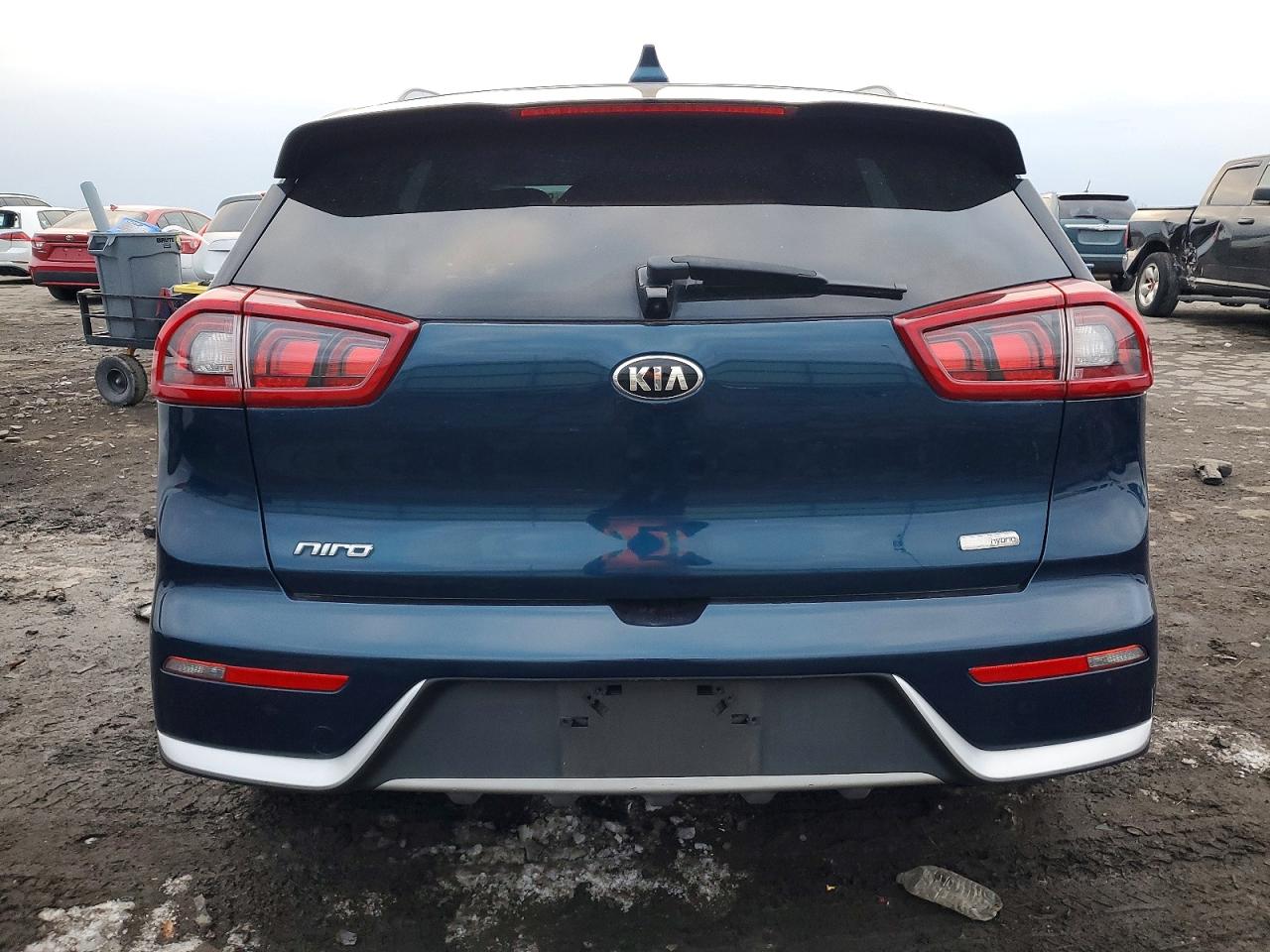 2017 KIA NIRO FE photo 6