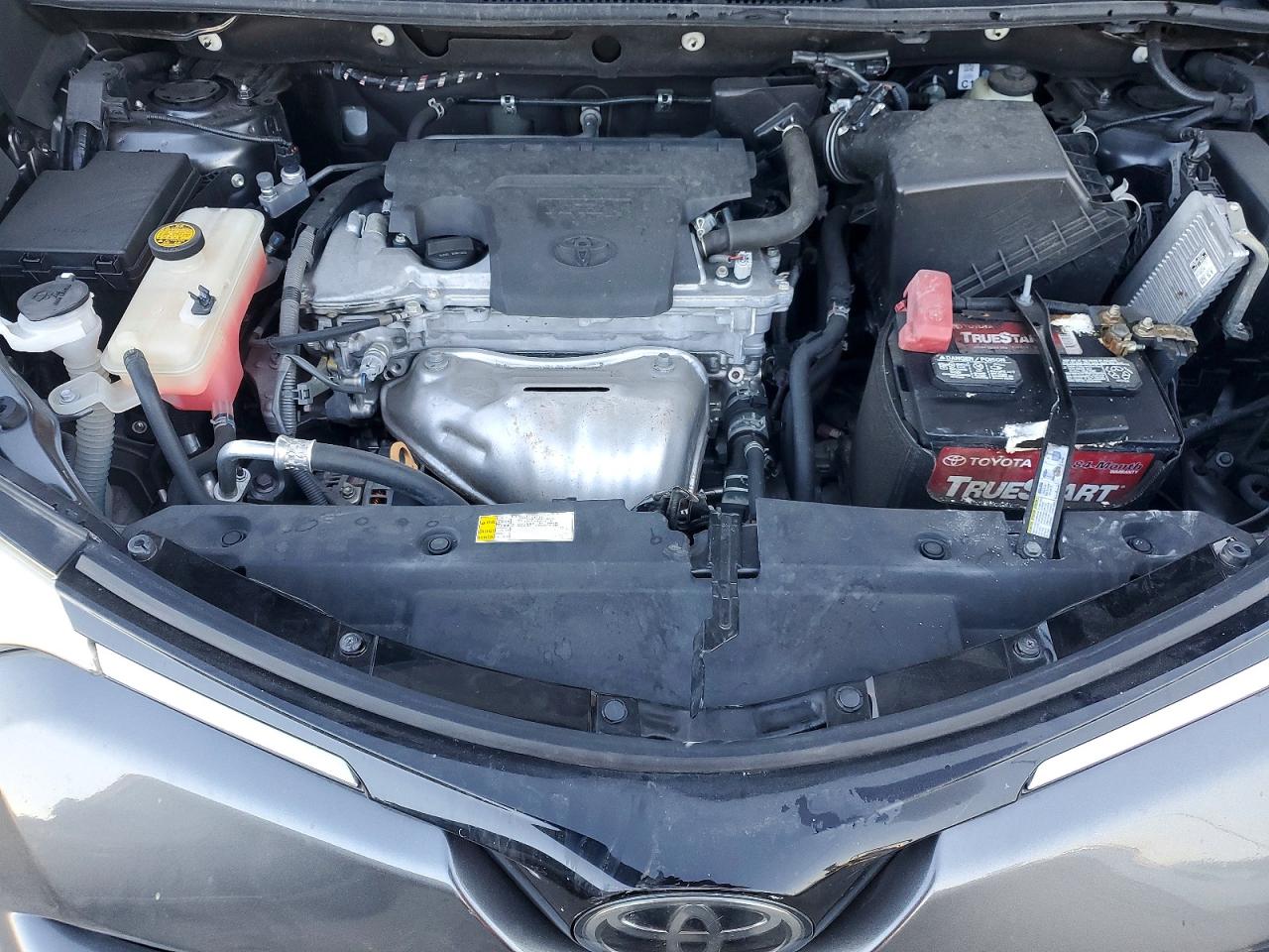 2018 TOYOTA RAV4 LE photo 12