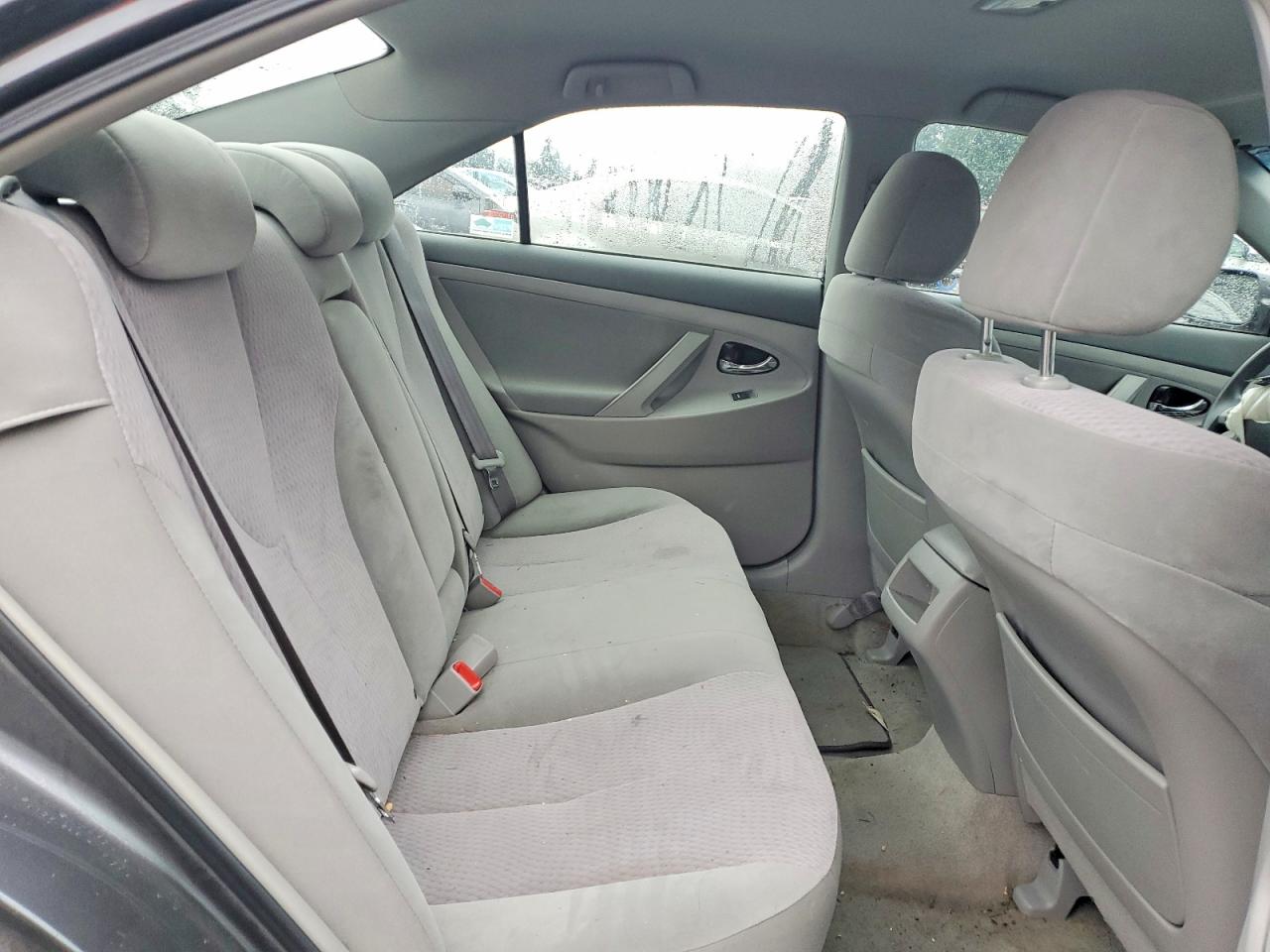 2010 TOYOTA CAMRY BASE photo 10