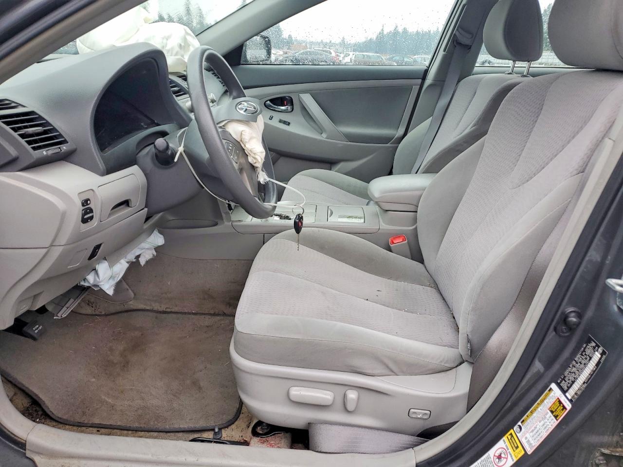 2010 TOYOTA CAMRY BASE photo 7
