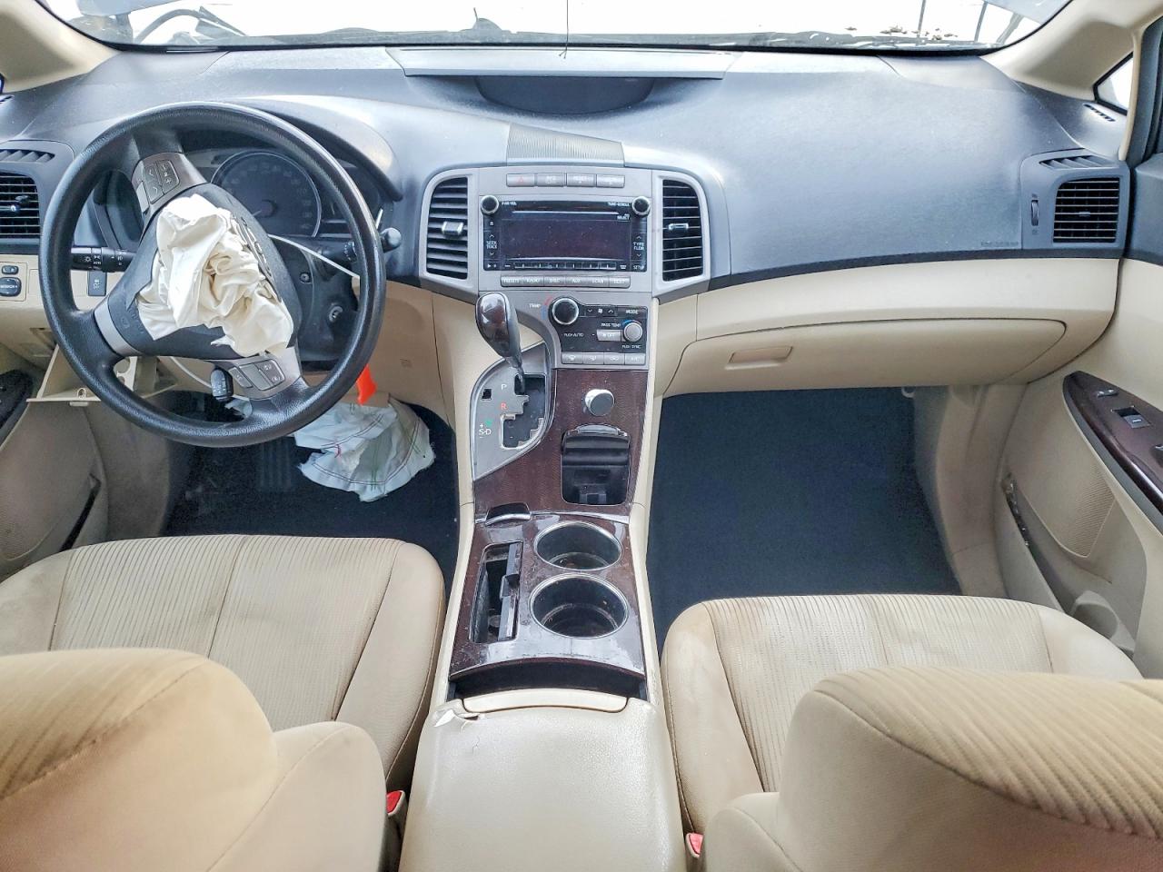 2010 TOYOTA VENZA photo 8