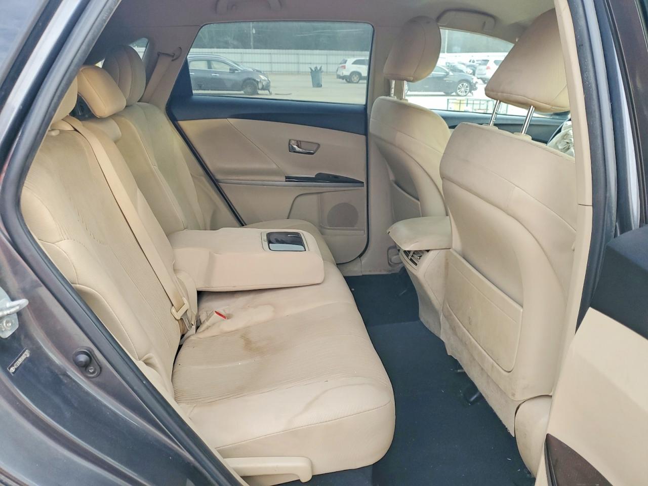 2010 TOYOTA VENZA photo 10