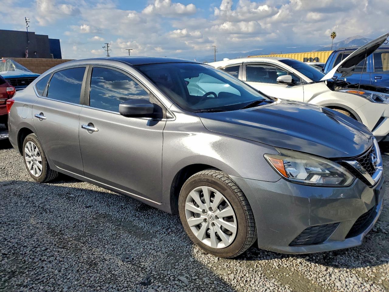 2016 NISSAN SENTRA S photo 4