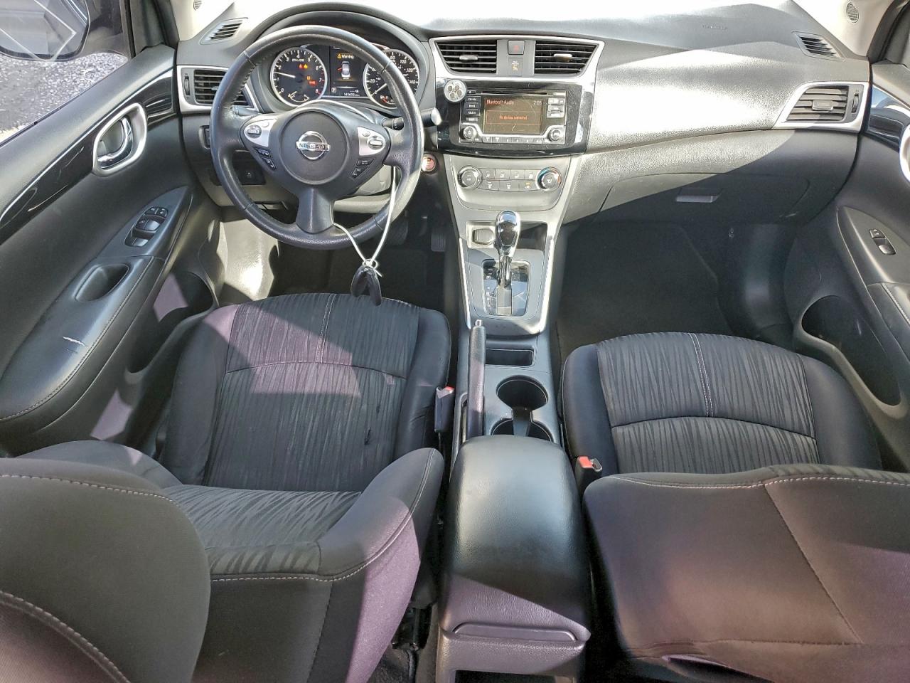 2016 NISSAN SENTRA S photo 8