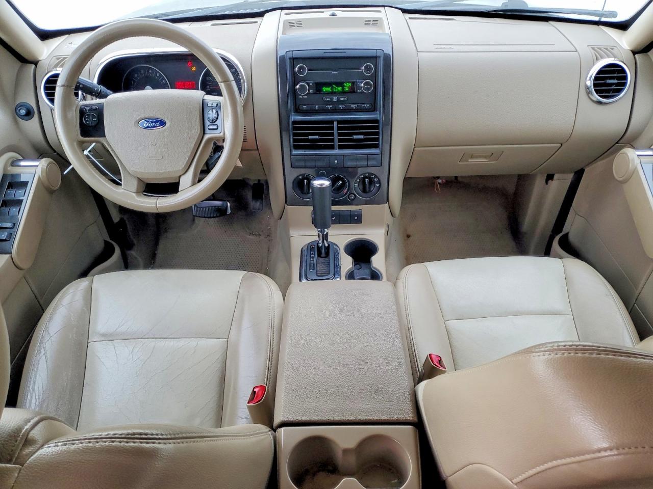 2010 FORD EXPLORER XLT photo 8