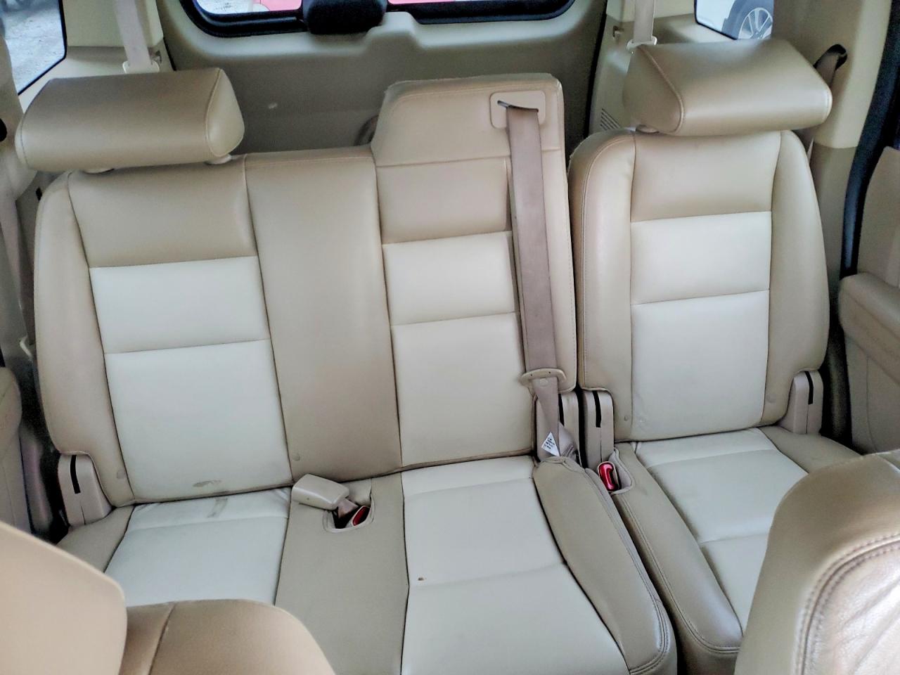 2010 FORD EXPLORER XLT photo 10