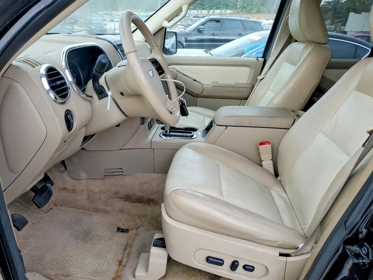 2010 FORD EXPLORER XLT photo 7