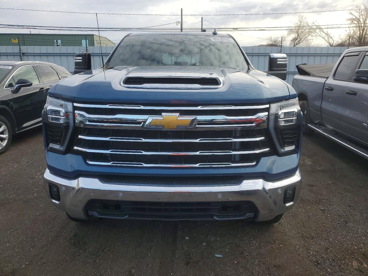2024 CHEVROLET SILVERADO K2500 HEAVY DUTY LTZ photo 5