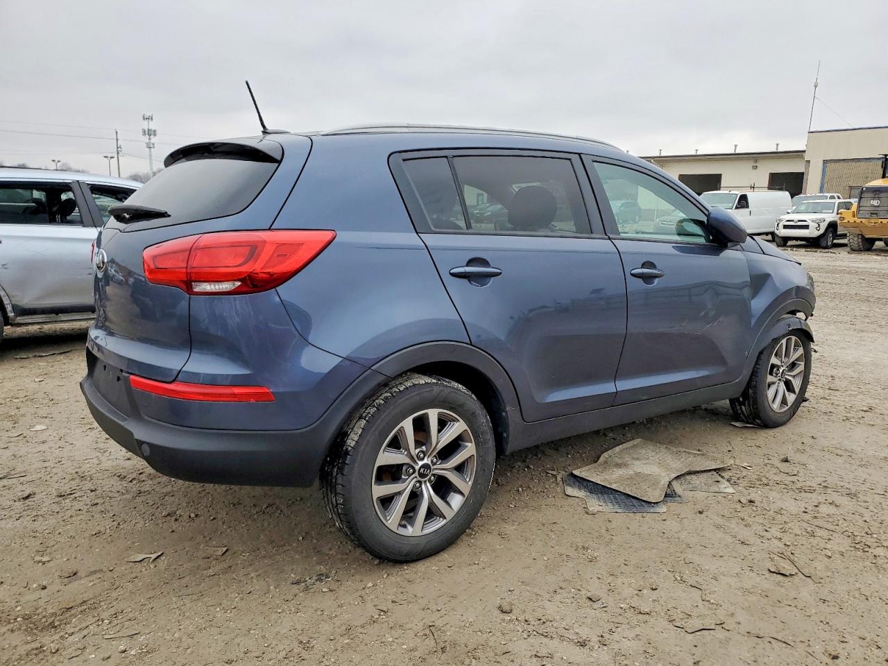 2016 KIA SPORTAGE LX photo 3