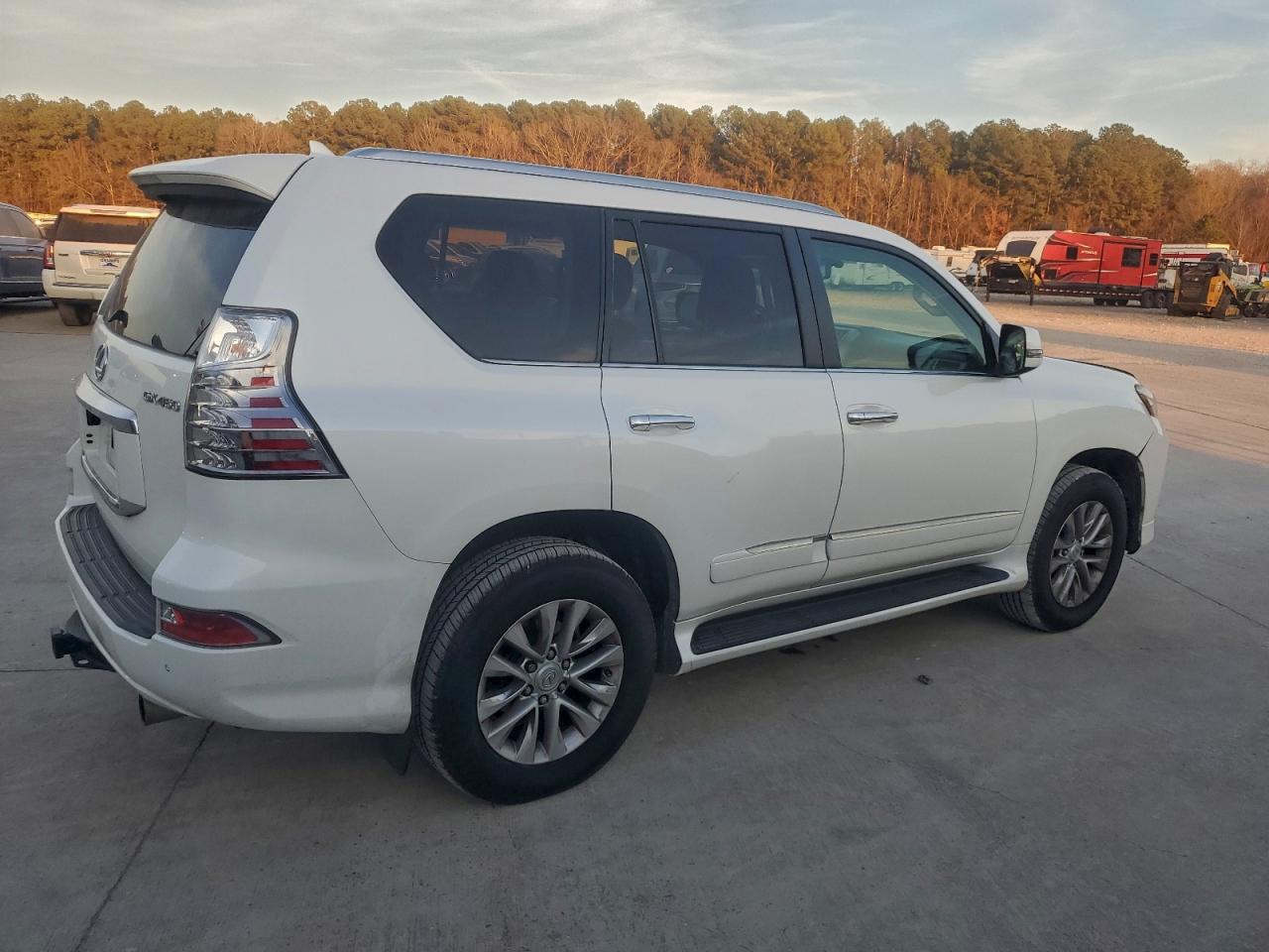 2014 LEXUS GX 460 photo 3