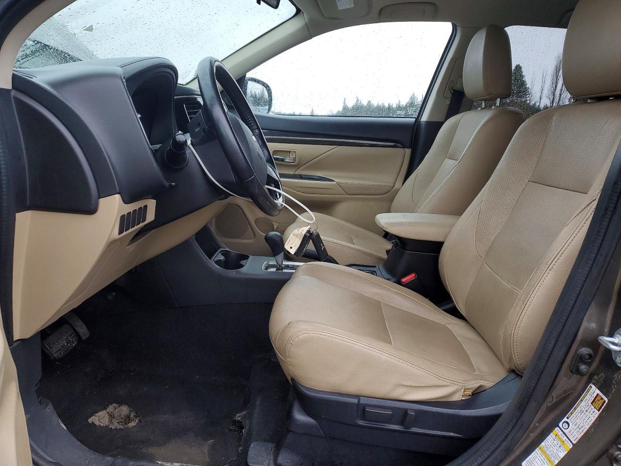 2016 MITSUBISHI OUTLANDER SE photo 7