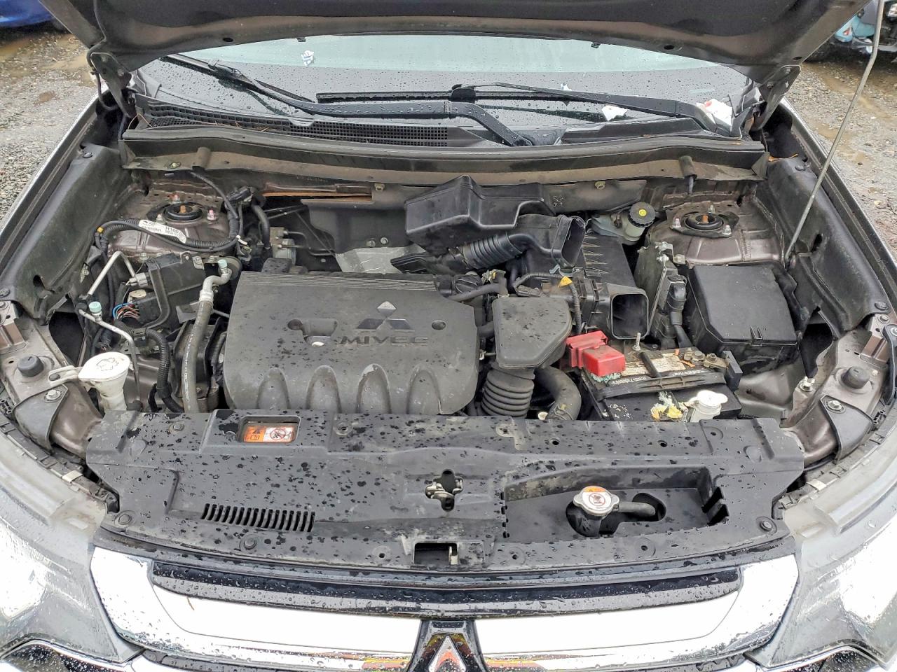 2016 MITSUBISHI OUTLANDER SE photo 12