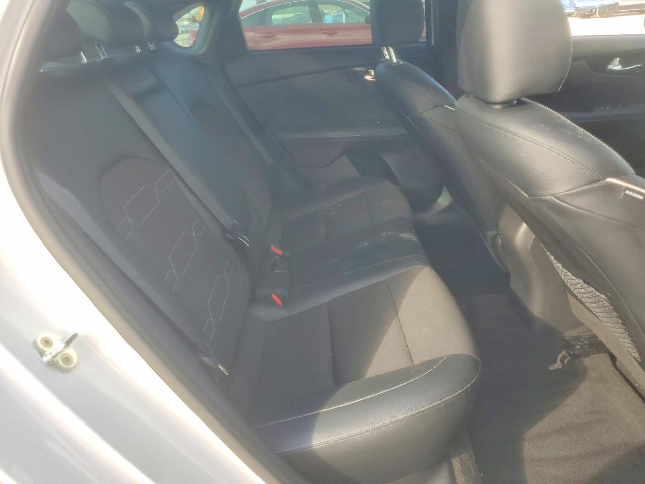 2023 KIA FORTE GT LINE photo 19