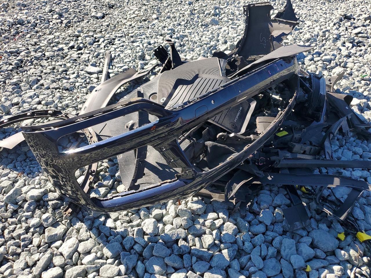 2020 PORSCHE CAYENNE photo 23